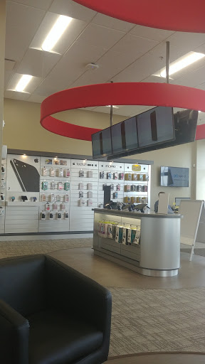 Cell Phone Store «Verizon Authorized Retailer – Cellular Sales», reviews and photos, 905 E Rand Rd, Mt Prospect, IL 60056, USA