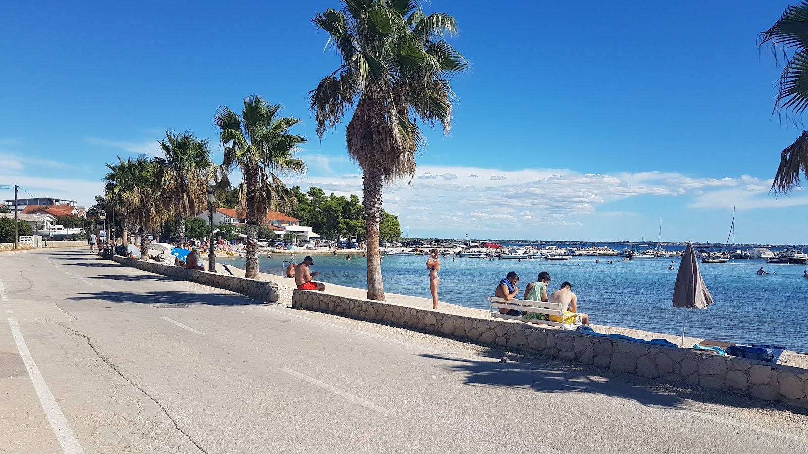 Plaza Radovanjica'in fotoğrafı - rahatlamayı sevenler arasında popüler bir yer