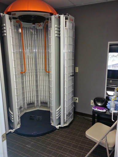 Beauty Salon «Radiant FX Salon & Day Spa», reviews and photos, 3808 1st Ave NE, Cedar Rapids, IA 52402, USA