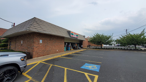 Convenience Store «7-Eleven», reviews and photos, 7 Maple Ave, Red Bank, NJ 07701, USA