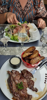 Plats et boissons du Restaurant français Le Montaplan à Yenne - n°19
