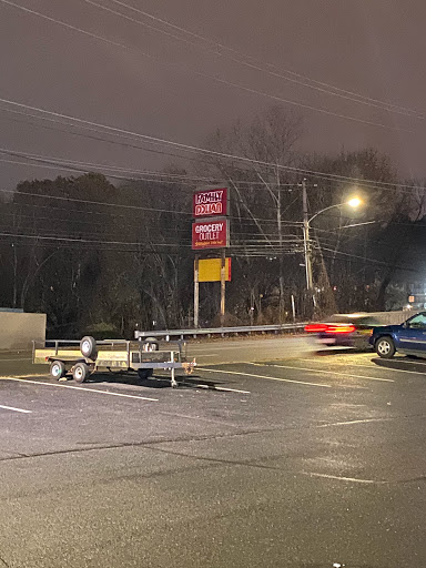 Grocery Store «Grocery Outlet Bargain Market», reviews and photos, 1936 MacDade Boulevard, Woodlyn, PA 19094, USA