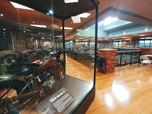 Harley-Davidson Dealer «Mathews Harley-Davidson», reviews and photos, 548 N Blackstone Ave, Fresno, CA 93701, USA