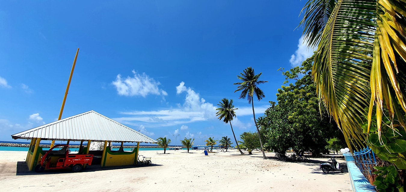 Himandhoo Beach'in fotoğrafı geniş bir kıyı şeridi ile birlikte
