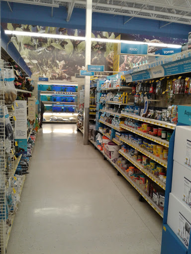 Pet Supply Store «PetSmart», reviews and photos, 5 Mystic View Rd, Everett, MA 02149, USA