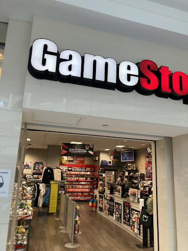 Video Game Store «GameStop», reviews and photos, 1100 S Hayes St #230, Arlington, VA 22202, USA