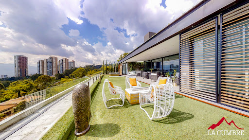 La Cumbre Inmobiliaria en Medellín, El Poblado 