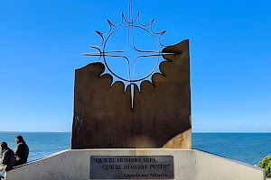 Monumento Expedición Atlantis image