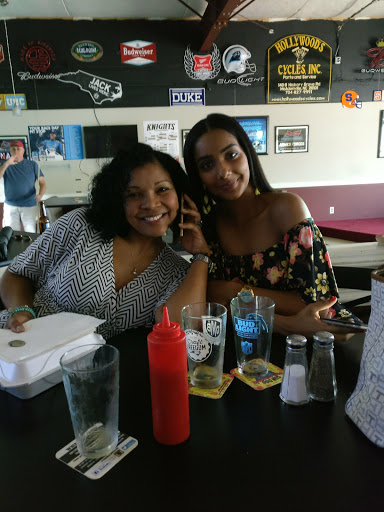 Restaurant «Pineville Tavern», reviews and photos, 314 N Polk St, Pineville, NC 28134, USA