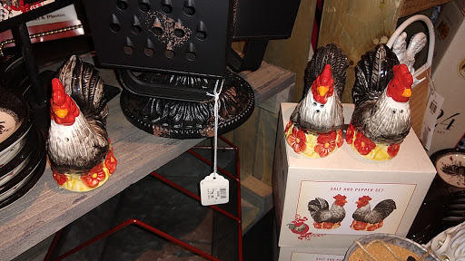 American Restaurant «Cracker Barrel Old Country Store», reviews and photos, 475 Rivers Edge Dr, Milford, OH 45150, USA