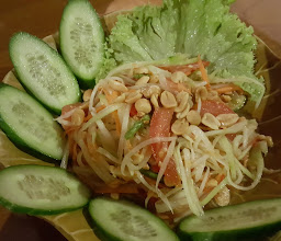 Nakorn-Luang Thorung Thai-Live Musik + Karaoke photo