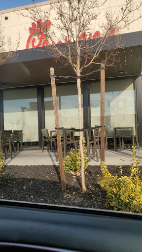 Chicken Restaurant «Chick-fil-A», reviews and photos, 4644 Madison Ave, Sacramento, CA 95841, USA