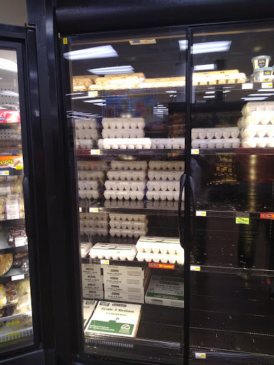 Grocery Store «Piggly Wiggly», reviews and photos, 1010 E 3rd St, Jackson, GA 30233, USA