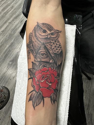Explore female half sleeve tattoo ideas, creative tattoo ideas in Uvalde, available at Artistik Kreationz 96