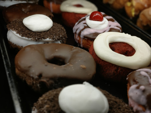Donut Shop «YoYo Donuts * Coffee * Ice Cream», reviews and photos, 5757 Sanibel Dr, Minnetonka, MN 55343, USA
