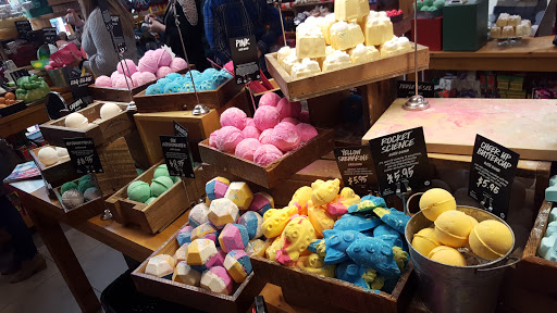 Cosmetics Store «LUSH», reviews and photos, 604 Park City Center J0604, Lancaster, PA 17601, USA