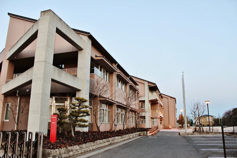 東海村立石神小学校