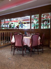 Atmosphère du Restaurant asiatique Palais d'Auvers à Auvers-sur-Oise - n°1