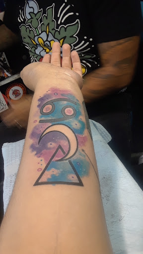 Tattoo Shop «Tatu Tattoo», reviews and photos, 1754 W North Ave, Chicago, IL 60622, USA