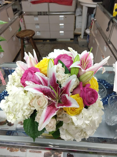 Florist «Tanglewood Flowers & Garden», reviews and photos, 5518 Dolores St, Houston, TX 77056, USA