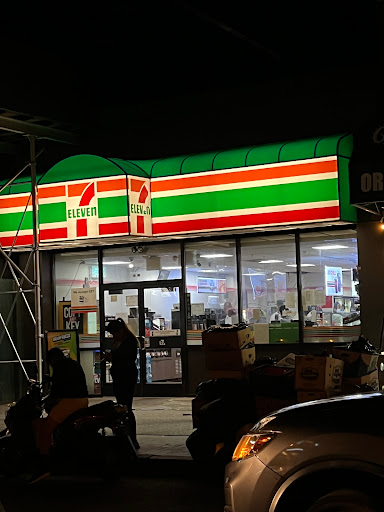 Convenience Store «7-Eleven», reviews and photos, 22-29 31st St, Astoria, NY 11105, USA