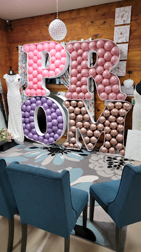 Consignment Shop «The White Pear Formal Consignment Boutique», reviews and photos, 1128 W Market St, Pottsville, PA 17901, USA