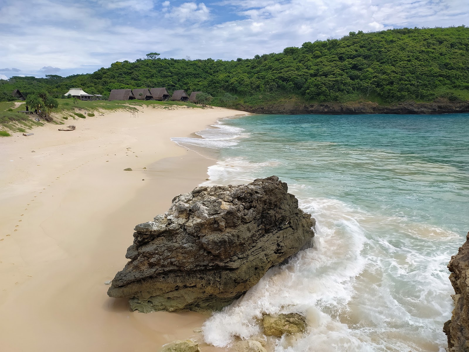 Photo de Jeeva Beloam Camp Beach et ses beaux paysages