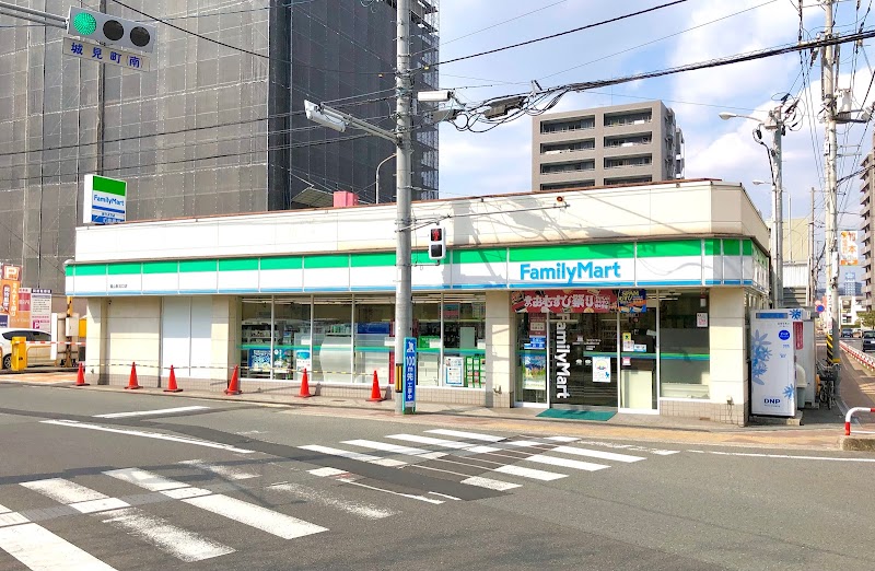 ファミリーマート 福山駅北口店