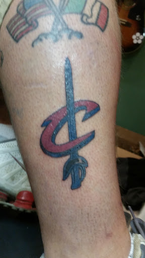 Tattoo Shop «Envy Skin Gallery», reviews and photos, 1528 Bethel Rd, Columbus, OH 43220, USA