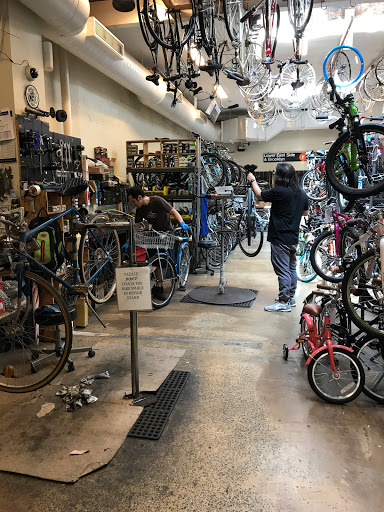 Bicycle Store «Landmark Bicycles», reviews and photos, 376 Bedford Ave, Brooklyn, NY 11249, USA