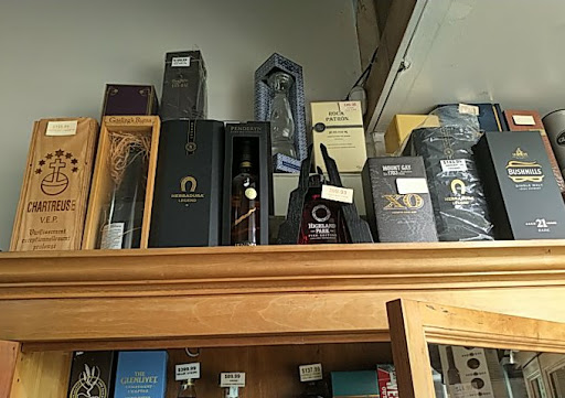 Liquor Store «New Star-Ell Liquor», reviews and photos, 501 Divisadero St, San Francisco, CA 94117, USA