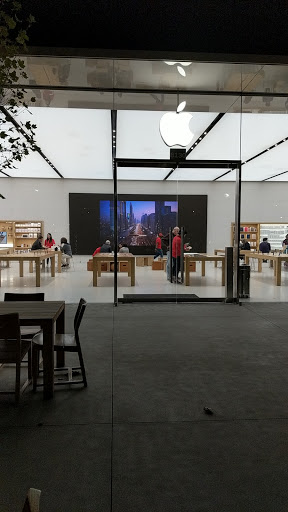 Computer Store «Apple Avalon», reviews and photos, 8130 Avalon Blvd, Alpharetta, GA 30009, USA