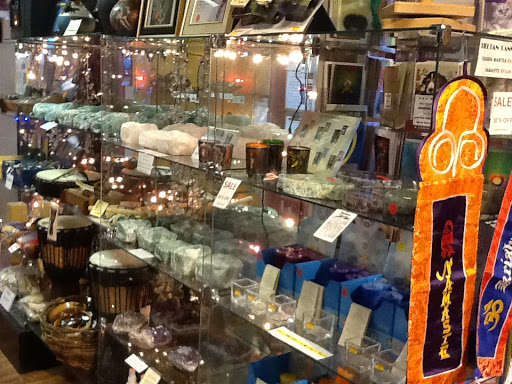 Beauty Salon «Avant Garde Salon & Beauty», reviews and photos, 328 E Main St, Branford, CT 06405, USA