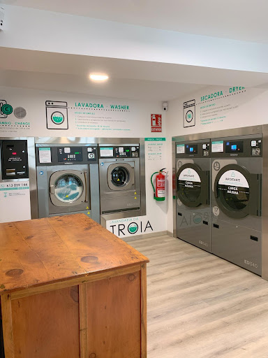 Lavandaria da Troia Lavanderia Laundry