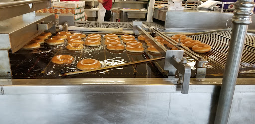 Donut Shop «Krispy Kreme South Charleston», reviews and photos, 42 Riverwalk Plaza McCorkle Ave, South Charleston, WV 25303, USA