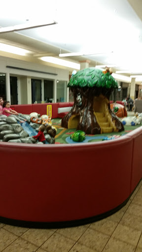 Shopping Mall «Marion Centre», reviews and photos, 1509 Marion-Waldo Rd, Marion, OH 43302, USA