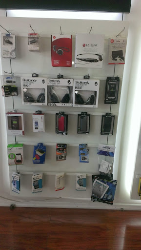 Cell Phone Store «Verizon Wireless», reviews and photos, 1517 Sheepshead Bay Rd, Brooklyn, NY 11235, USA