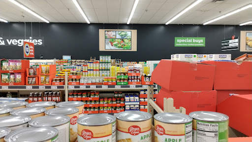 Grocery Store «Save-A-Lot», reviews and photos, 464 Havendale Blvd, Auburndale, FL 33823, USA