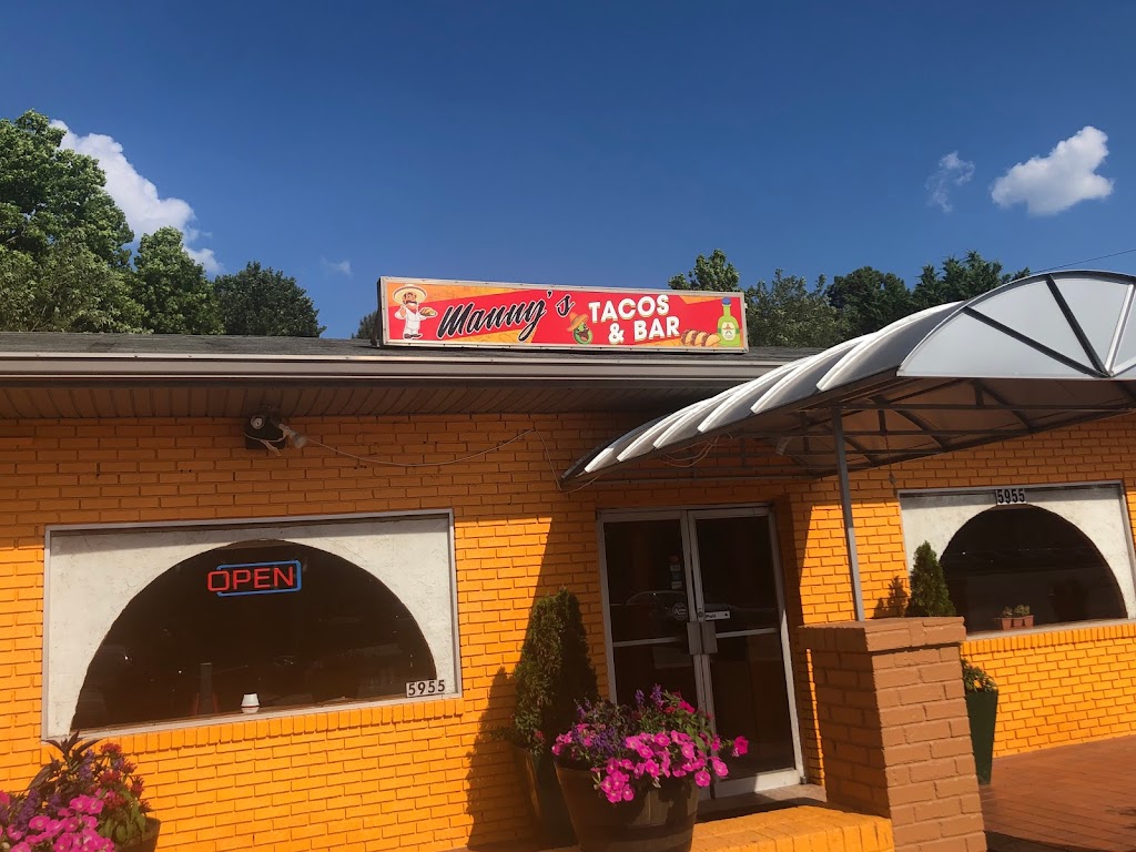 Manny's TACOS & BAR 30004