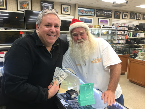 Jewelry Store «Ideal Jewelry & Pawn Shop: Doraville», reviews and photos, 3593 Northcrest Rd, Doraville, GA 30340, USA