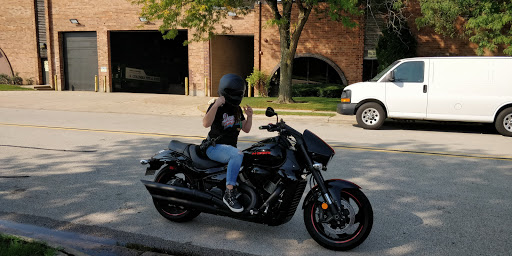 Auto Body Shop «Waukegan & Gurnee Auto Body», reviews and photos, 3923 Grove Ave, Gurnee, IL 60031, USA