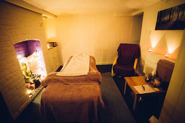 Reviews of Equilibrium Massage Therapies in Manchester - Massage therapist