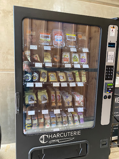 Winery «The Carlton Winemakers Studio», reviews and photos, 801 N Scott St, Carlton, OR 97111, USA