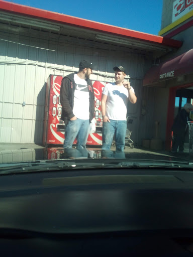 Grocery Store «Cash Saver», reviews and photos, 416 S Main St, Harlan, KY 40831, USA