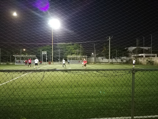Práctica de fútbol Mérida