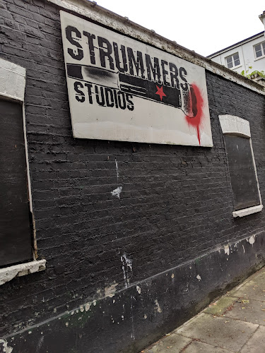 Reviews of Strummers Studios - Now at K Town Studios in London - Music store