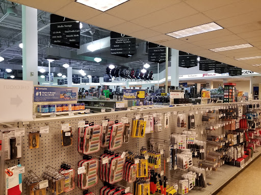 Electronics Store «Micro Center», reviews and photos, 550 Lancaster Ave, St Davids, PA 19087, USA
