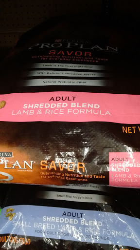 Pet Supply Store «Pet Supplies Plus», reviews and photos, 1213 Mentor Ave, Painesville, OH 44077, USA