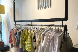 INCH Fashion Store image