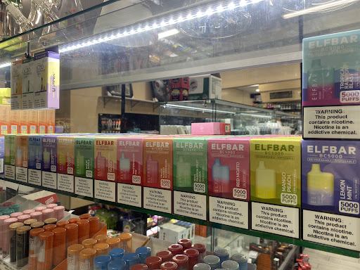 Tobacco Shop «2 Way Smoke Shop», reviews and photos, 7422 N 51st Ave, Glendale, AZ 85301, USA